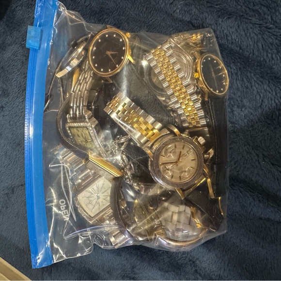 Huge Bundle Vintage Jewelry Mystery Grab Bag - Estate Jewelry Lot Surprise Box - Picture 12 of 14